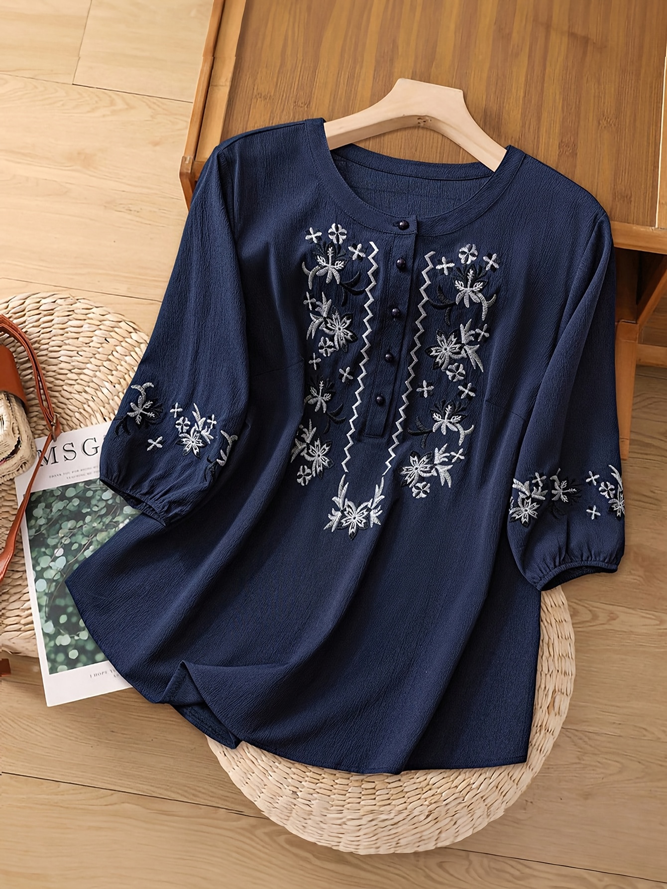 Embroidery Tshirt - Plus size women's ethnic style embroidered