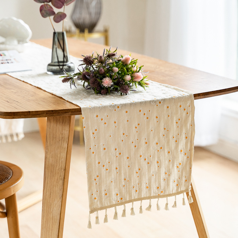 Embroidery Xmas - Daisy Tassel Table Runner,Kitchen Dining Table