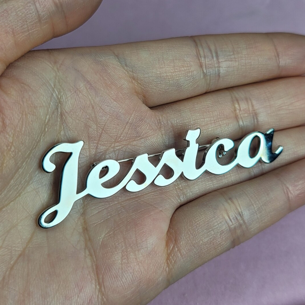Custom name brooch interwoven  – Embroidery Initials Bewertung und Preis