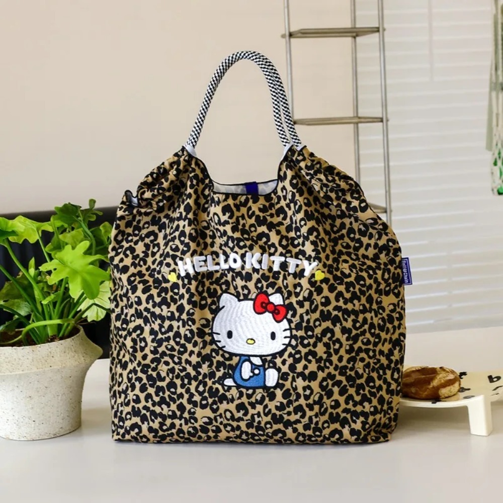 Kawaii Sanrio Hello Kitty's Ne – Embroidery Xmas Bewertung und Preis