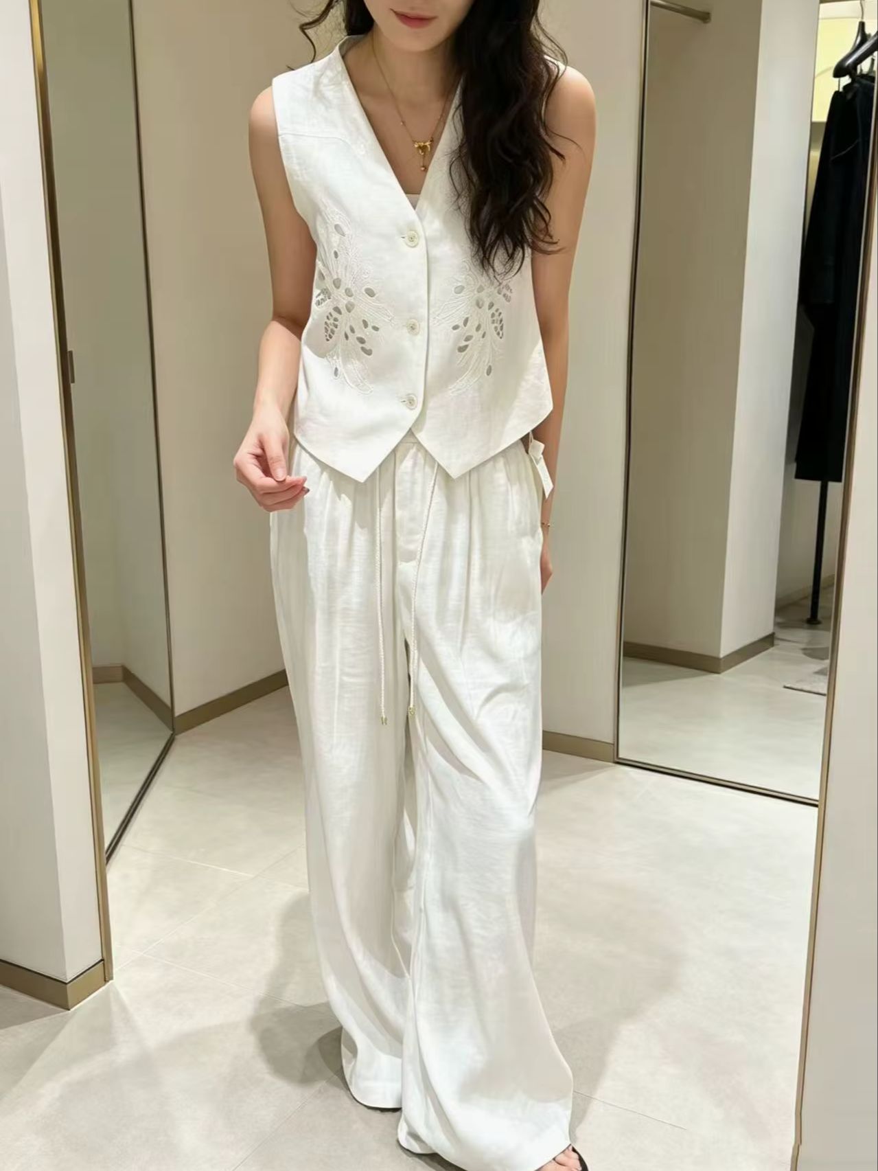 Elegant linen embroidered slee – Embroidery Vest Bewertung und Preis