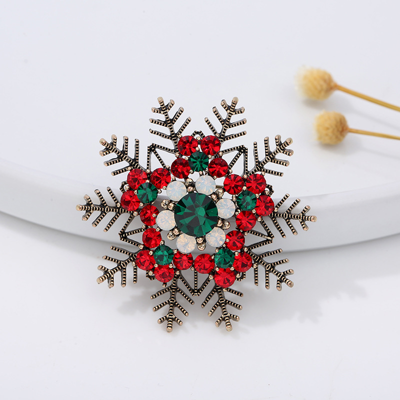 Christmas series jewelry brooc – Embroidery Alphabet Bewertung und Preis