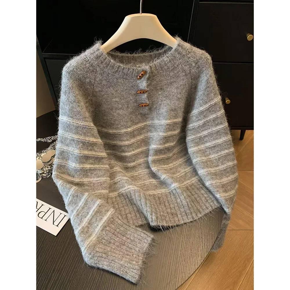 Autumn Winter Women's Striped  – Embroidery Knit Bewertung und Preis