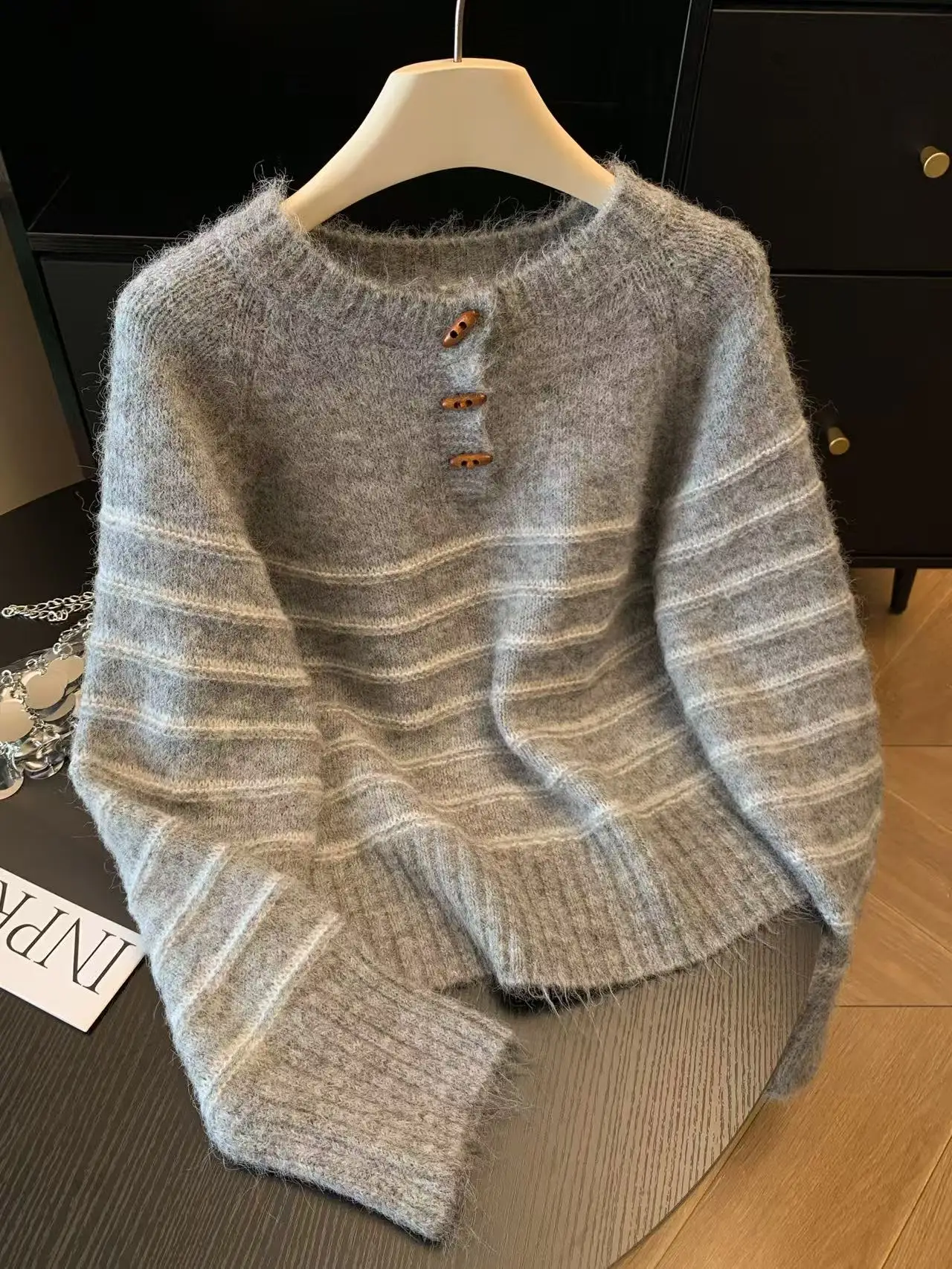 Autumn Winter Women's Striped  – Embroidery Knit Bewertung und Preis