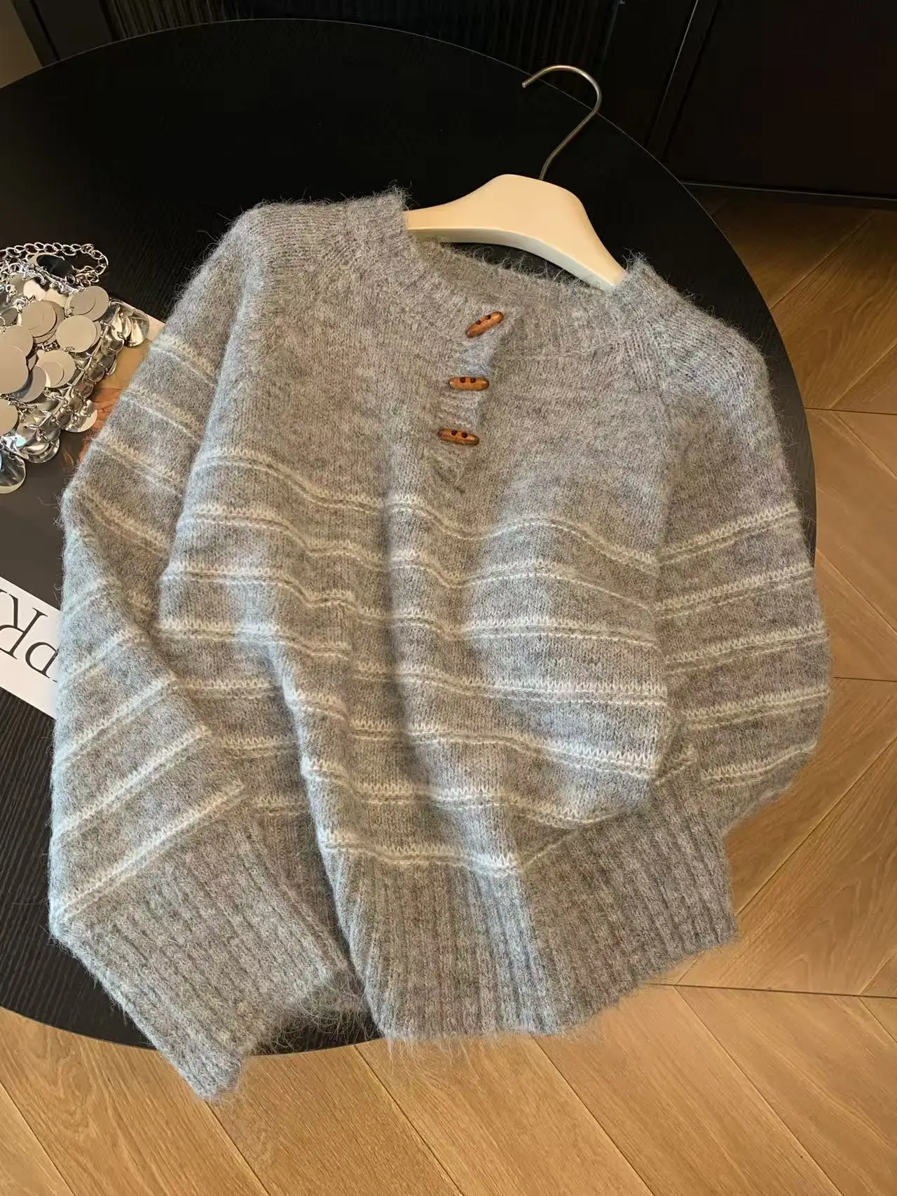 Autumn Winter Women's Striped  – Embroidery Knit Bewertung und Preis