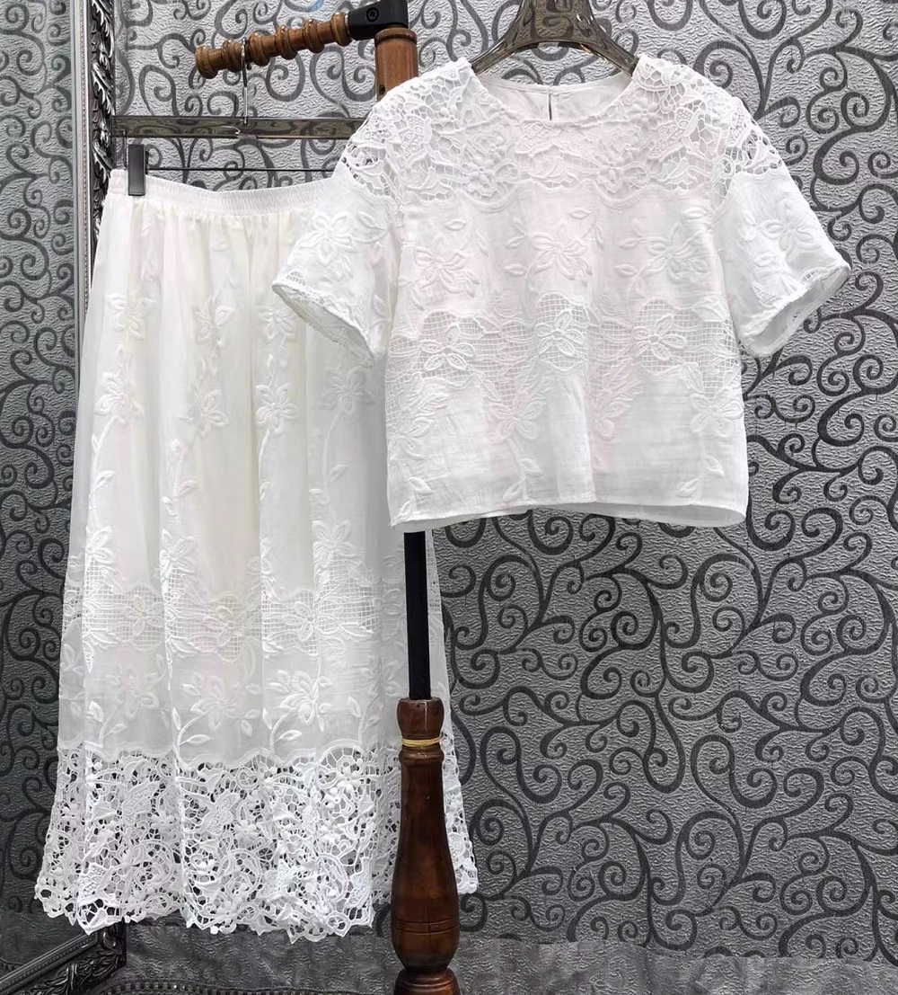 2026 Summer Fashion Skirt Suit – Embroidery Blouse Bewertung und Preis