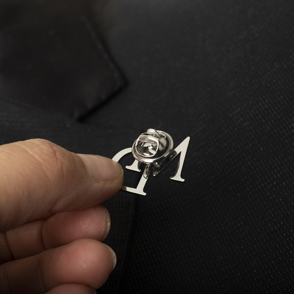 Tangula Custom Initials Brooch – Embroidery Initials Bewertung und Preis