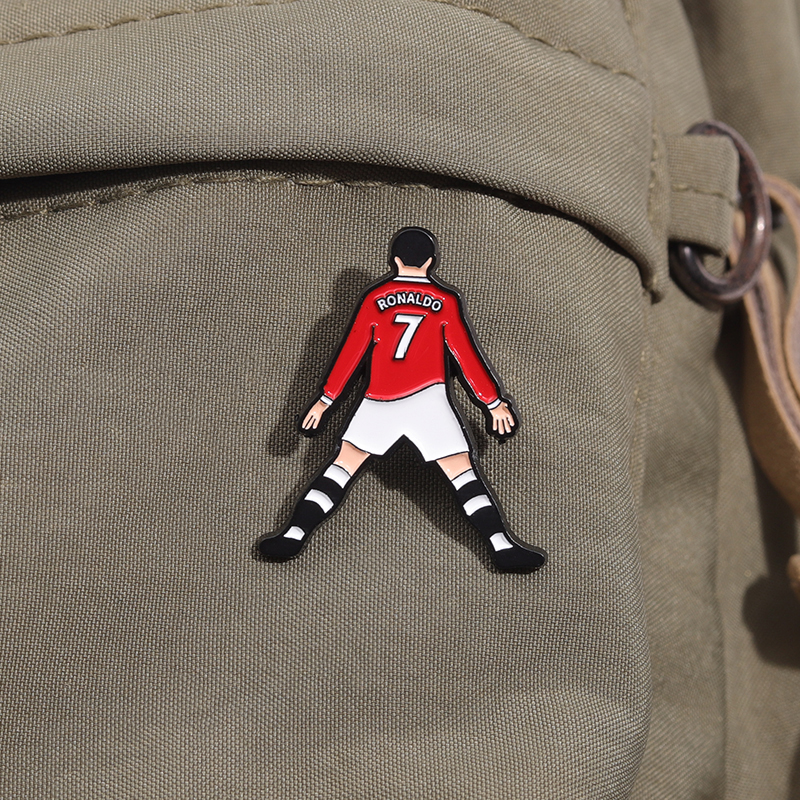 Cartoon Football Player Charac – Embroidery Initials Bewertung und Preis