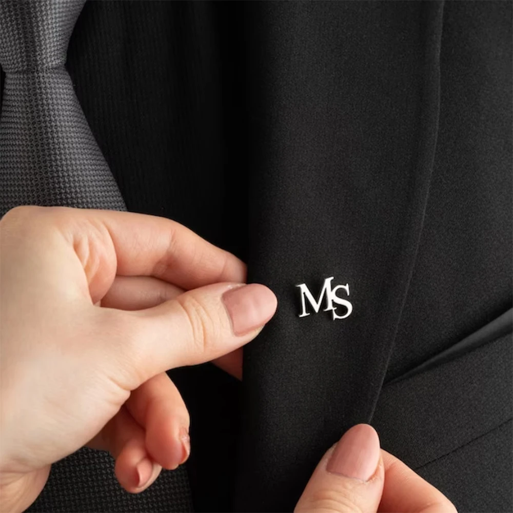 Custom Initial Brooches for Wo – Embroidery Initials Bewertung und Preis