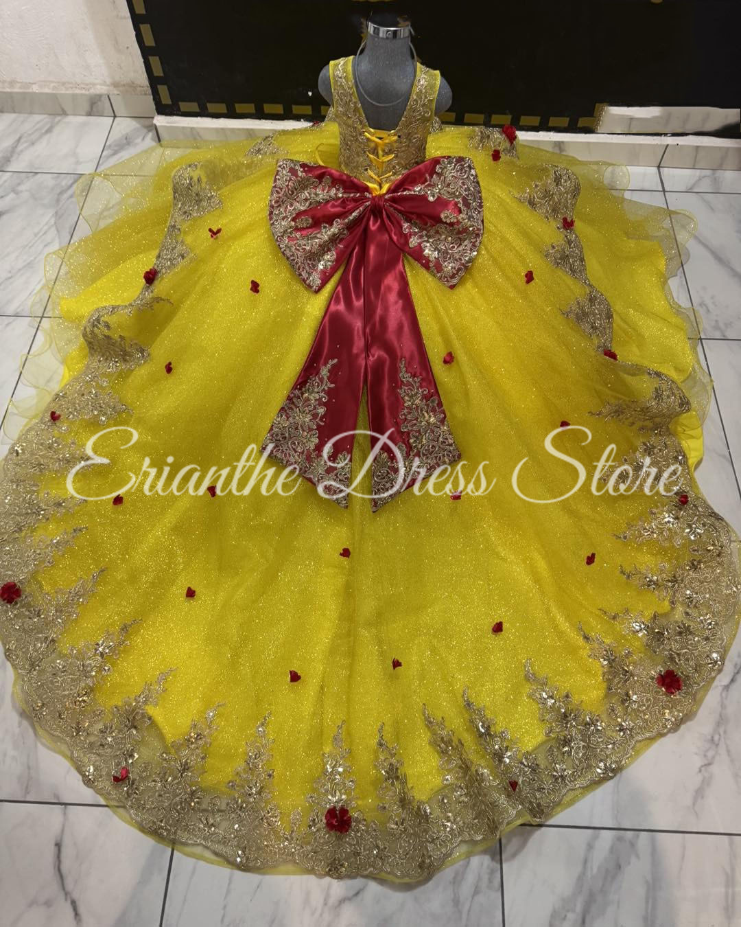 Yellow Flower Girl Dress For W – Embroidery Yellow Flower Bewertung und Preis